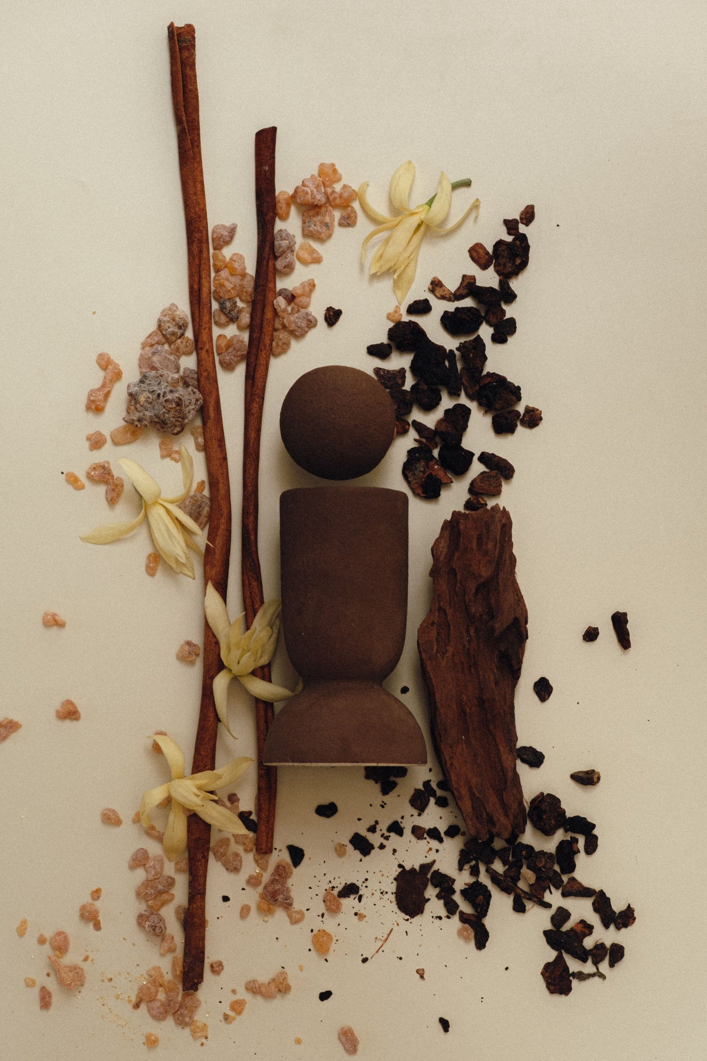 Aura Scented Ceramic Candle Terre